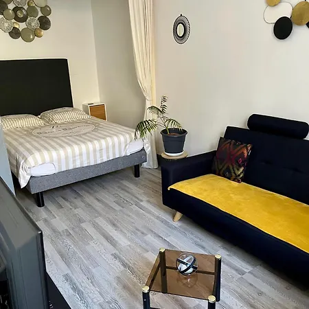 Apartmán Chic & Elegance Centre *