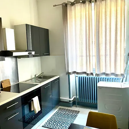 Chic & Elegance Centre